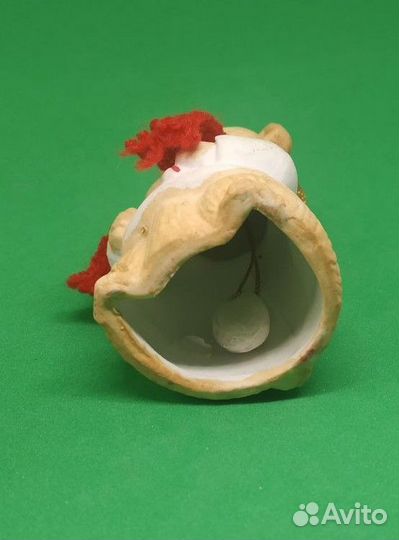 Елочная игрушка колокольчик медведь