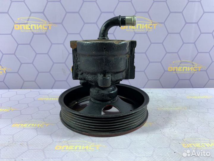 Насос гидроусилителя Opel Omega B X20XEV