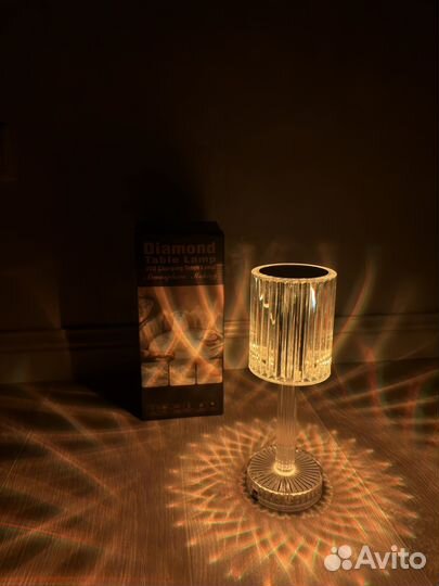 Лампа настольная