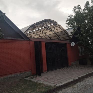 Дом 220 м² на участке 7 сот.