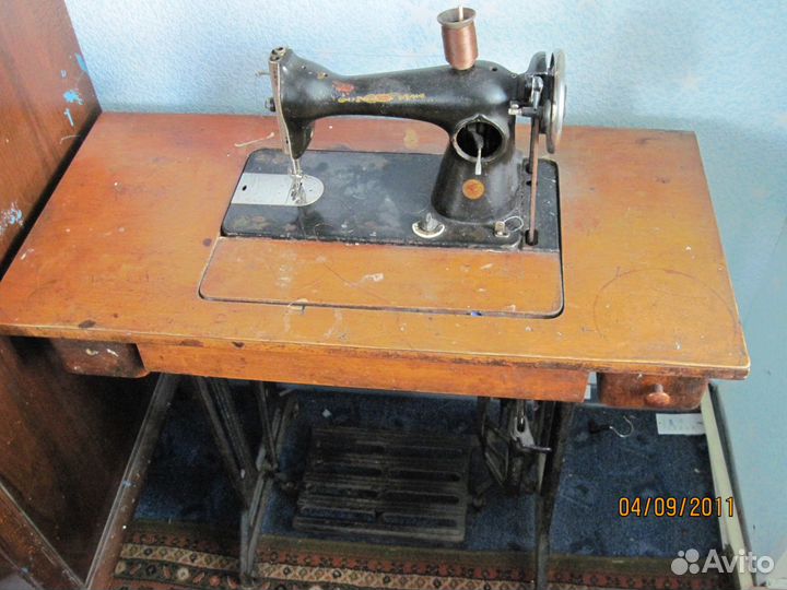 Продаю швейную машину