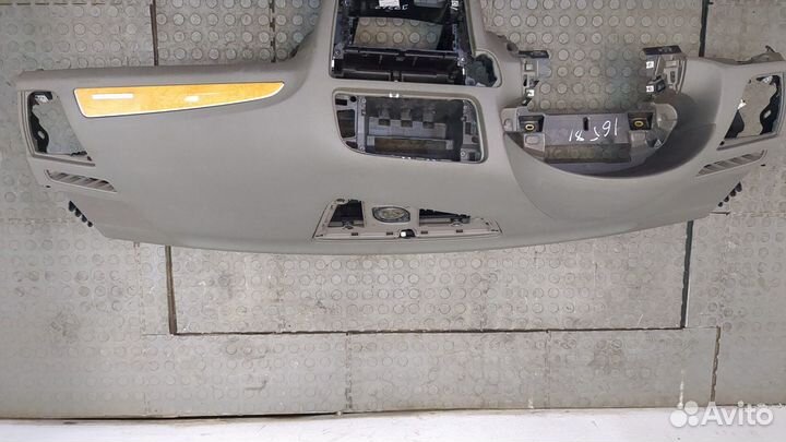 Панель передняя салона Audi Q5, 2009