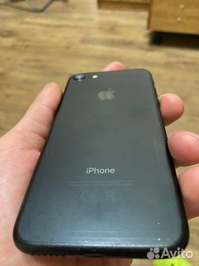 iPhone 7, 32 ГБ