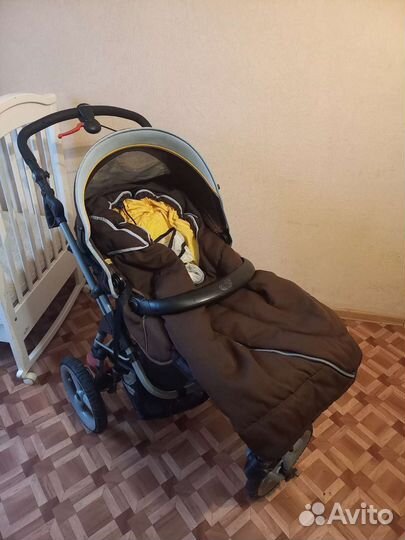 Прогулочная коляска