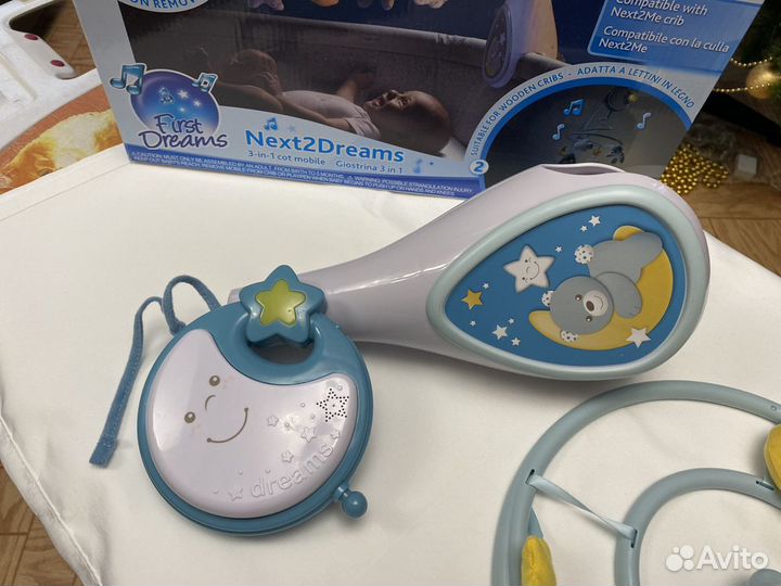 Мобиль на кроватку chicco Б/У