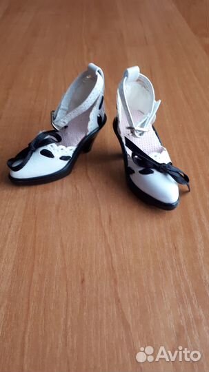 Обувь для кукол