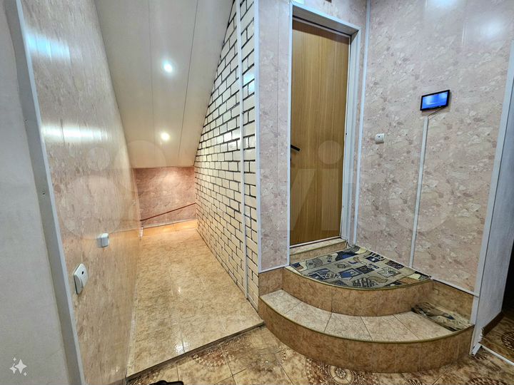 3-к. квартира, 78 м², 1/3 эт.