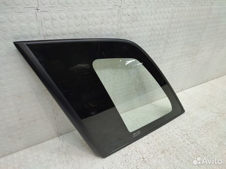 Стекло кузова левое Suzuki Grand Vitara 2 JT
