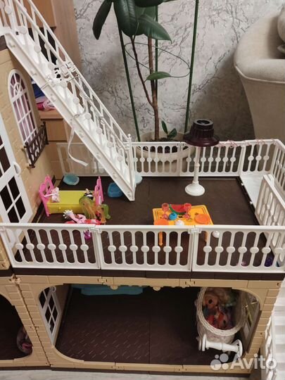 Домик кукольный