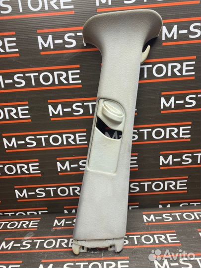 Обшивка стойки правая Mercedes-Benz M-Class W163