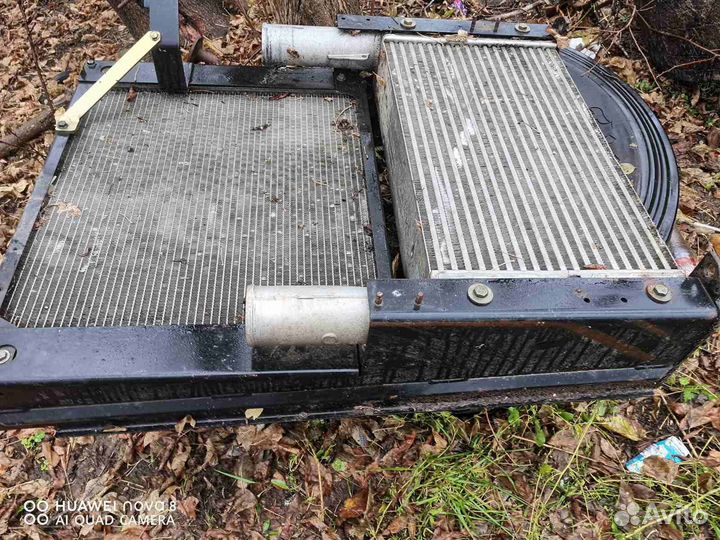 Радиатор на трактор кейс