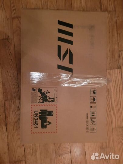 MSI Katana GF66 12UE-1084RU