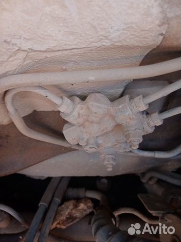 Тормозной тройник Toyota Avensis 1