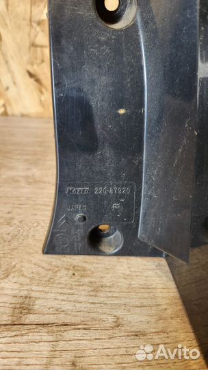 Фонарь задний наружный правый Citroen C-Crosser