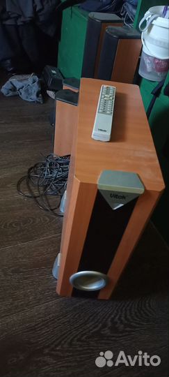 Акустические колонки 5.1 Vitek, усилитель сгорел