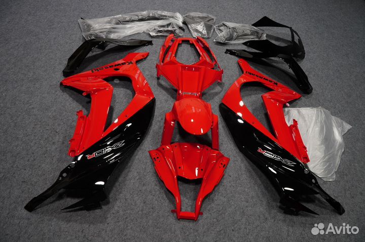 Комплект пластика на Kawasaki ZX-10R 2011-2015