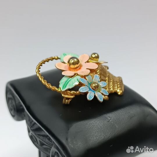 Винтажная Позолоченная Брошь Корзинка Времён СССР