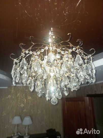 Хрустальная люстра