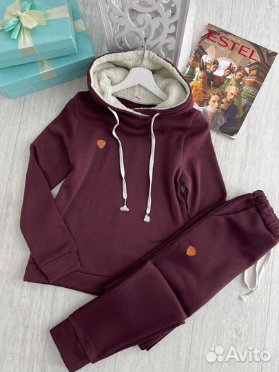 Костюм женский 42,48