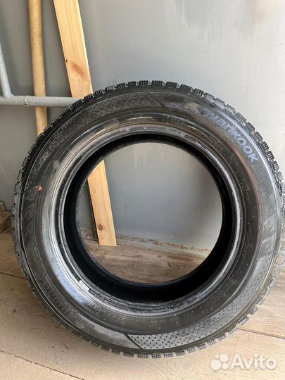 Hankook Winter I'Pike 225/60 R17