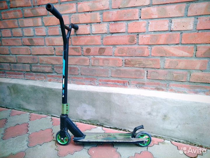 Трюковой самокат