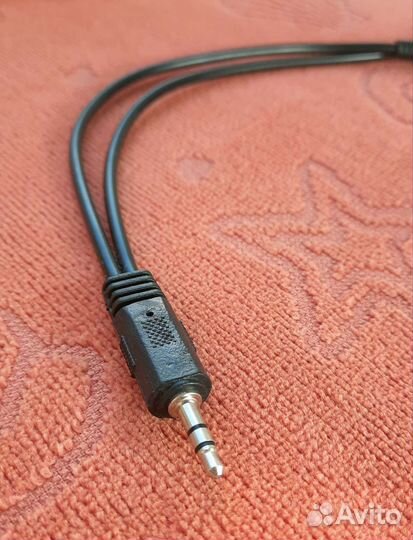 Переходник для двух наушников