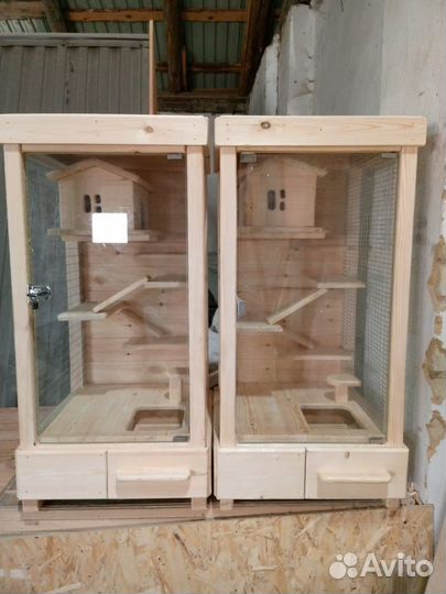 Клетка -витрина для шиншилл