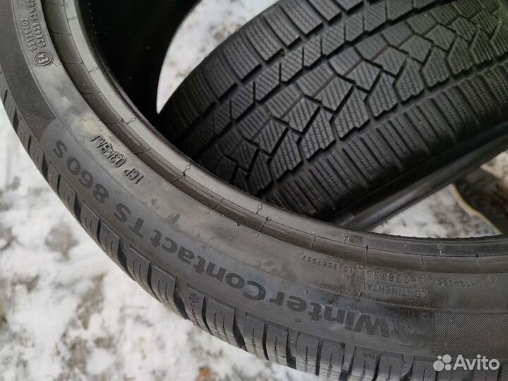Continental ContiWinterContact TS 860S 275/35 R22 104V