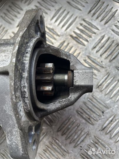 Стартер Toyota Avensis Corolla