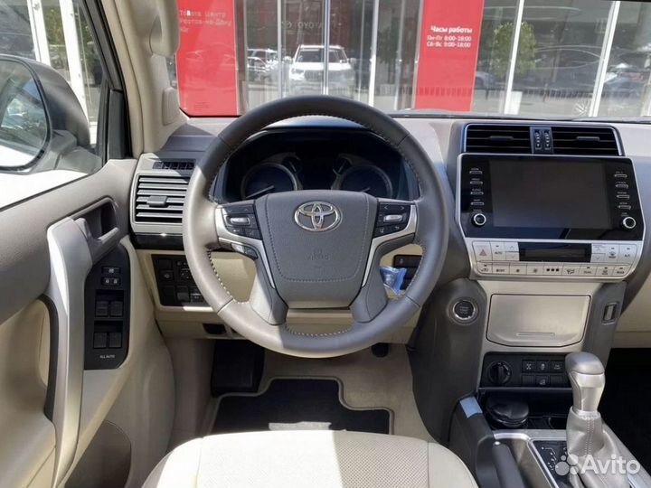 Toyota Land Cruiser Prado 2.8 AT, 2022