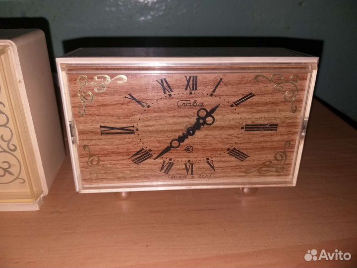 Часы будильник СССР