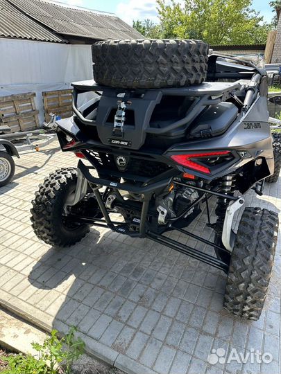 BRP Can-Am Maverick R X RS