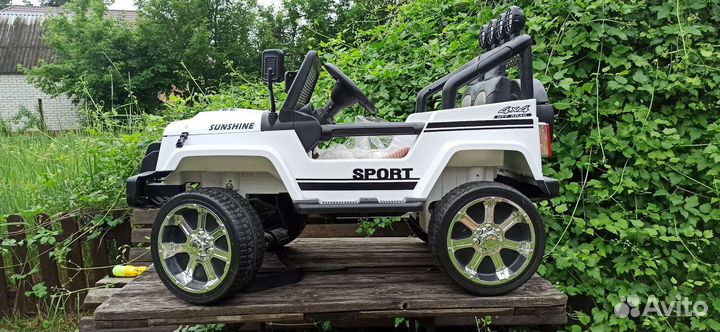 Продам детский электромобиль