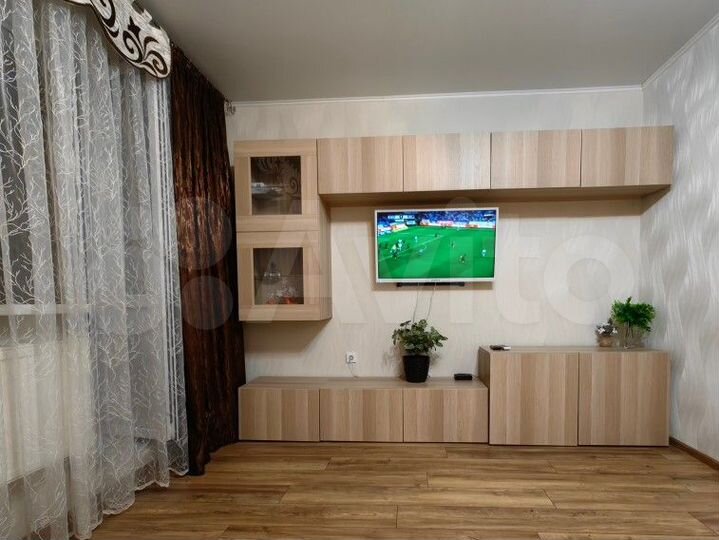 2-к. квартира, 65 м², 2/9 эт.