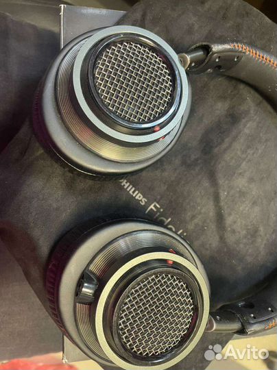 Универсальные наушники Philips Fidelio L2