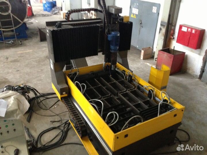 Сверлильный станок автоматический