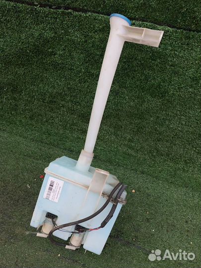 Бачок стеклоомывателя Nissan Serena PNC24 TNC24