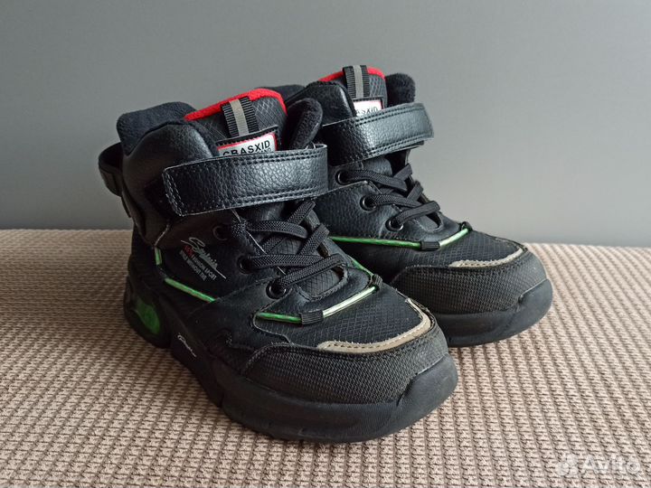 Кроссовки утепленные весна осень