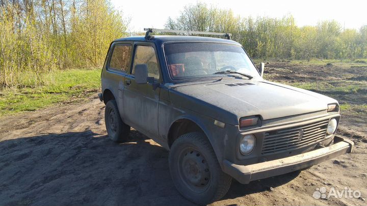 Автомобиль vaz21213