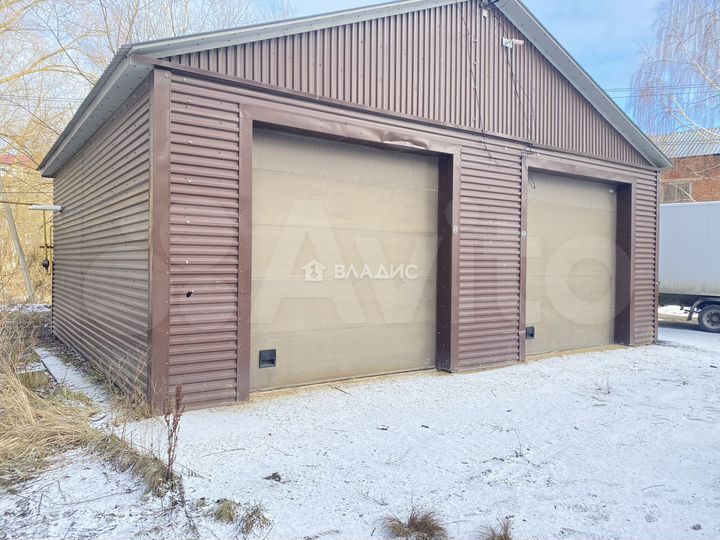 Гараж, > 30 м²