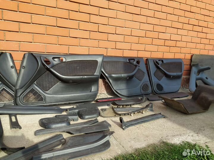 Пластик салона Subaru Legacy BG5