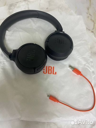 Наушники JBL
