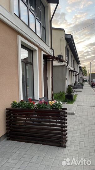 Подставка под цветы,уличное кашпо для цветов,туи