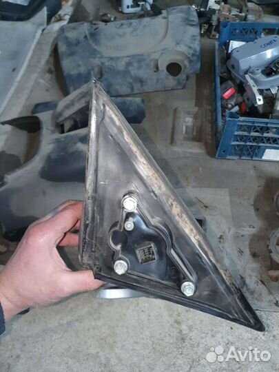 Правое зеркало на хундай сонату 4 2005г