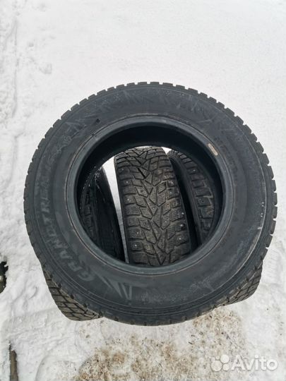 Dunlop Grandtrek Ice 02 215/65 R16 102T