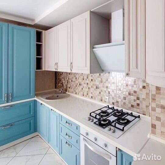 Кухонный гарнитур в современном стиле на заказ