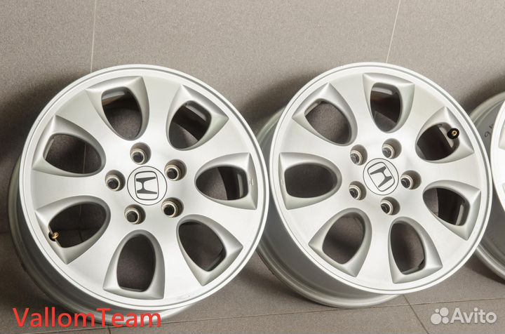 Лот KA6776 Оригинальные 16-е диски honda
