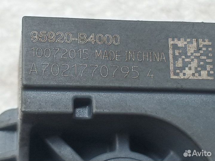 Датчик удара Kia Sportage 4 QL 2.0D D4HA 2016