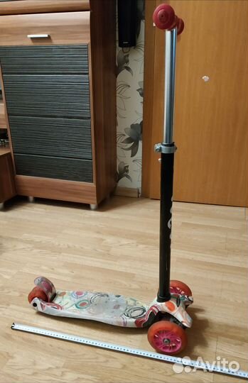 Самокат детский со светящимися колесами