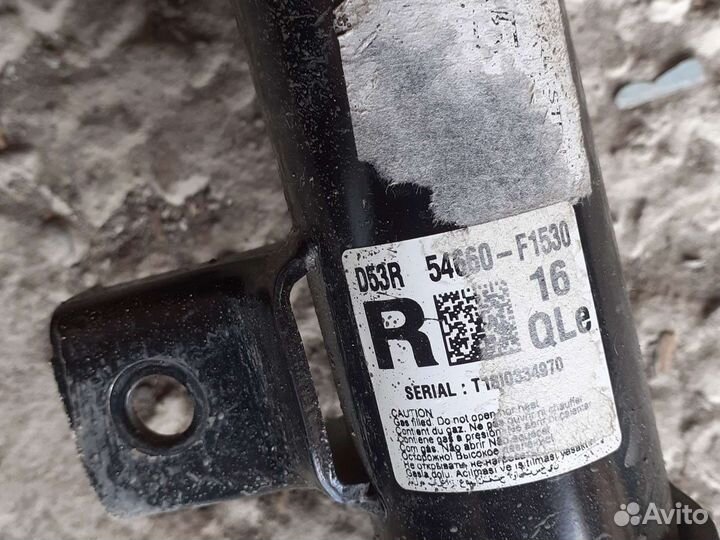 Стойка амортизатора передняя правая Sportage 4